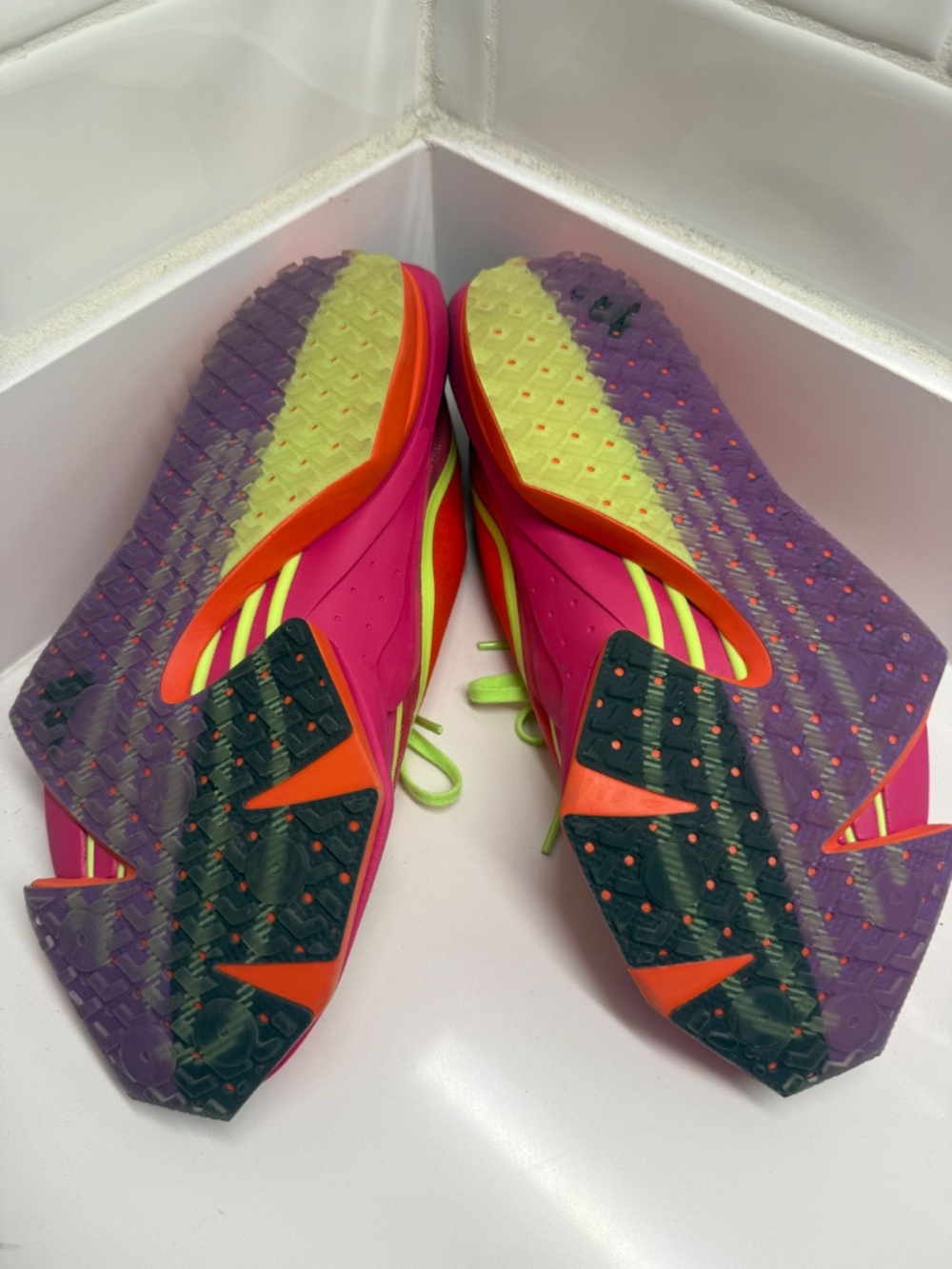 STELLA MCCARTNEY ADIDAS - SIZE 8 1/2 - Picture 10 of 10